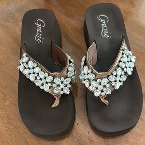 Gracie 7.5 sandals